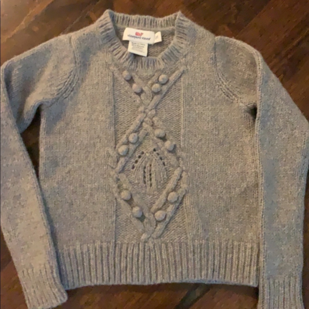 Vineyard Vines grey sweater